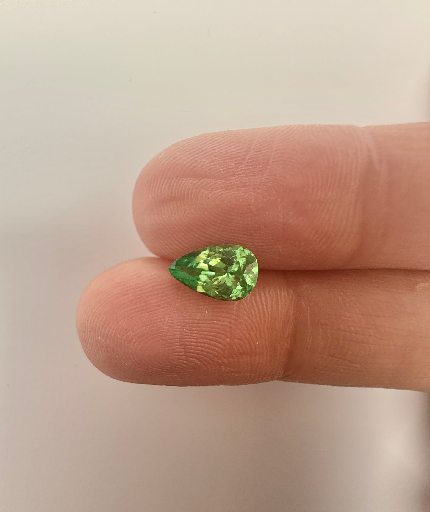 PG-313-30-1 Tsavorite 5.5 x 8.5 MM Pear 1.13cts