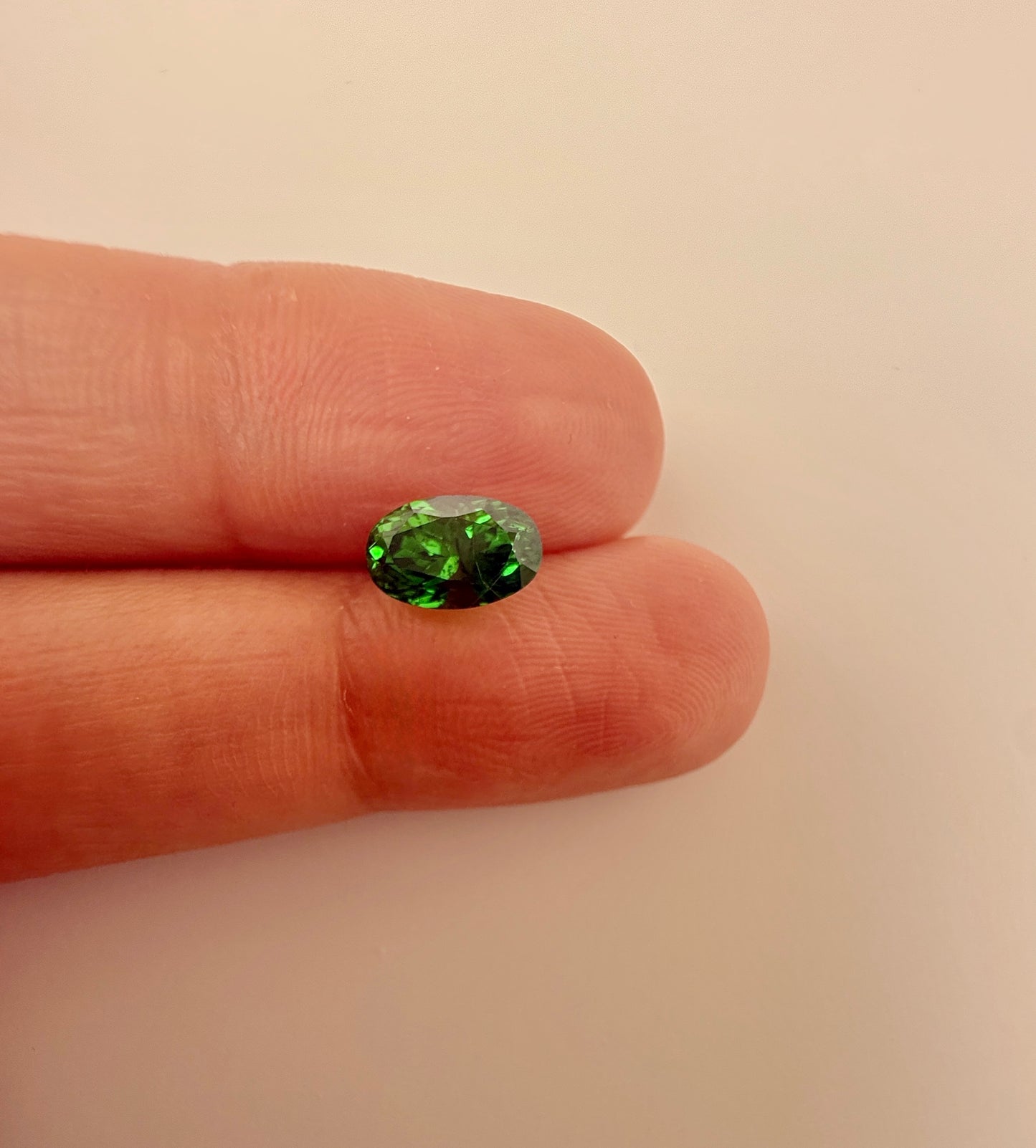 PG-313-66 Tsavorite 5.1 x 8.1 MM Oval 1.59cts
