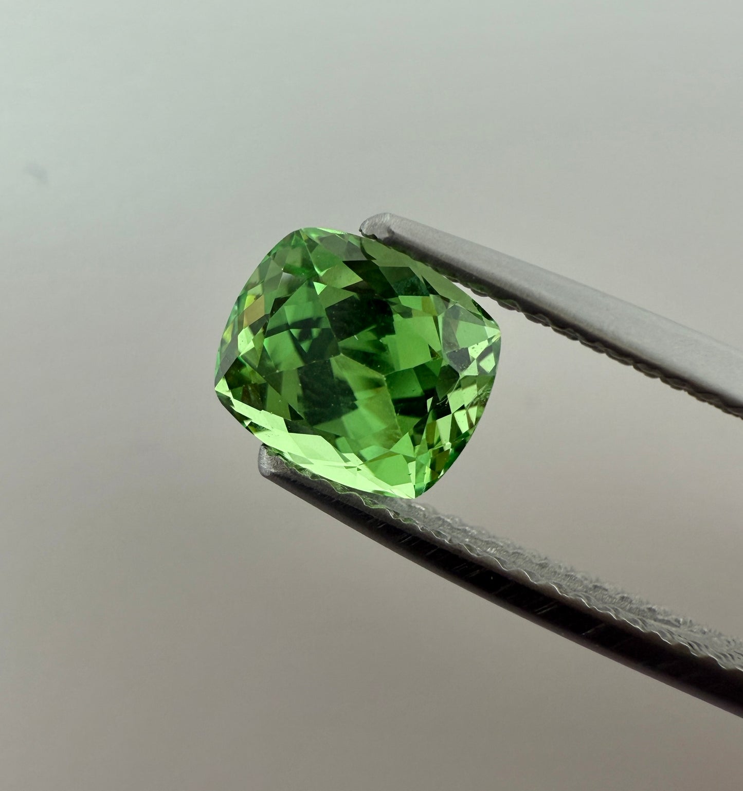 PG-316-27-1 Tsavorite 6.1 x 7 MM Cushion 1.67cts