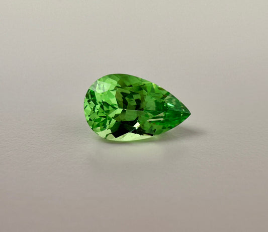 PG-324-2-12 Merelani Mint Garnet 6.1 x 7 MM Oval 1.45cts
