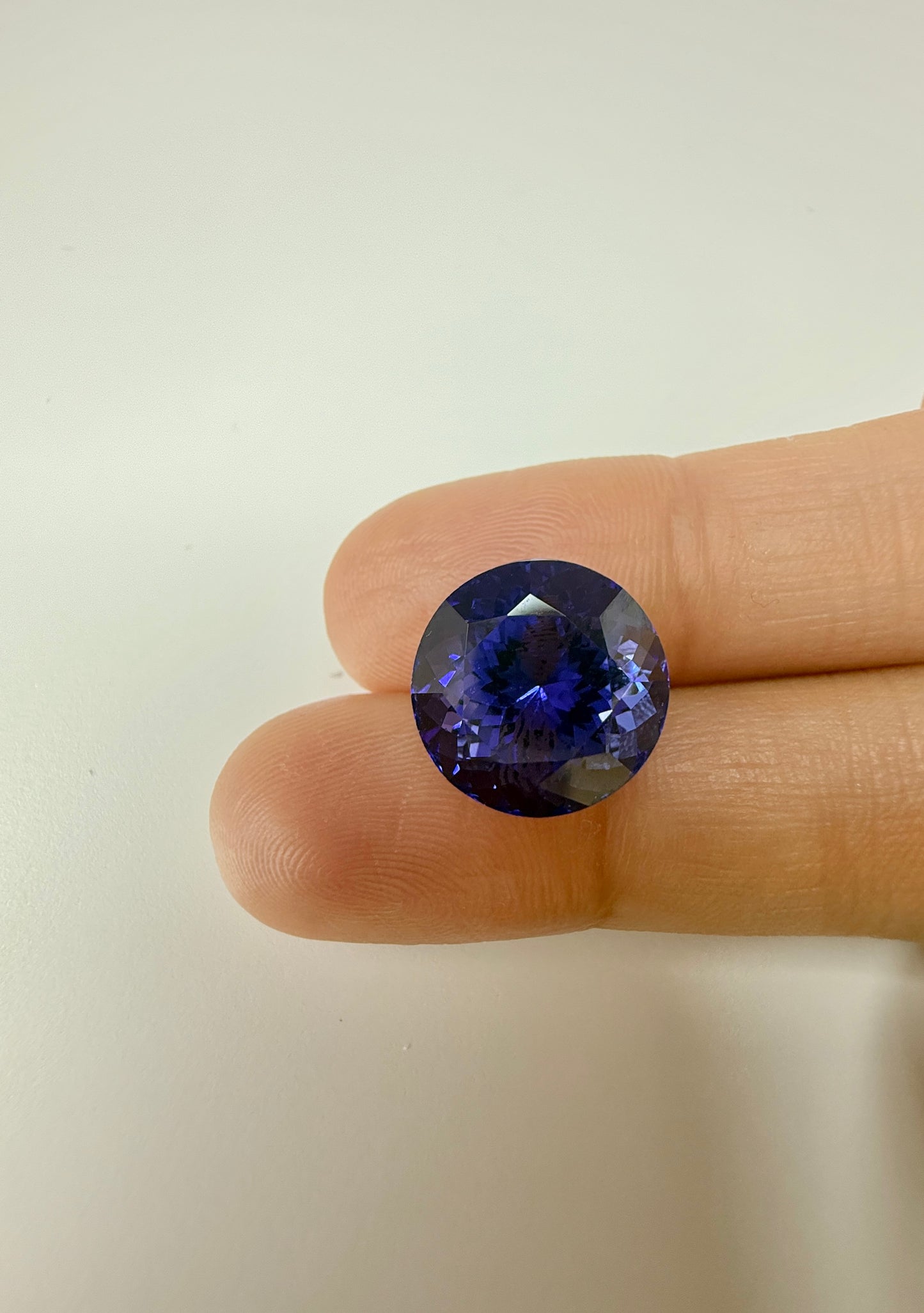 PG-324-6-81 Tanzanite 12.4 MM Round 9.67cts