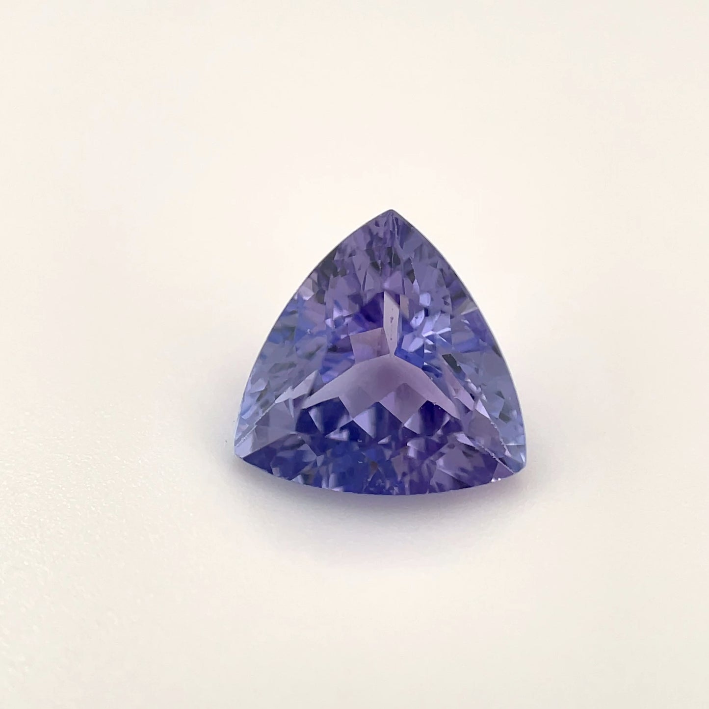 PG-33-46-19 Tanzanite 9 MM Trilliant 2.99cts