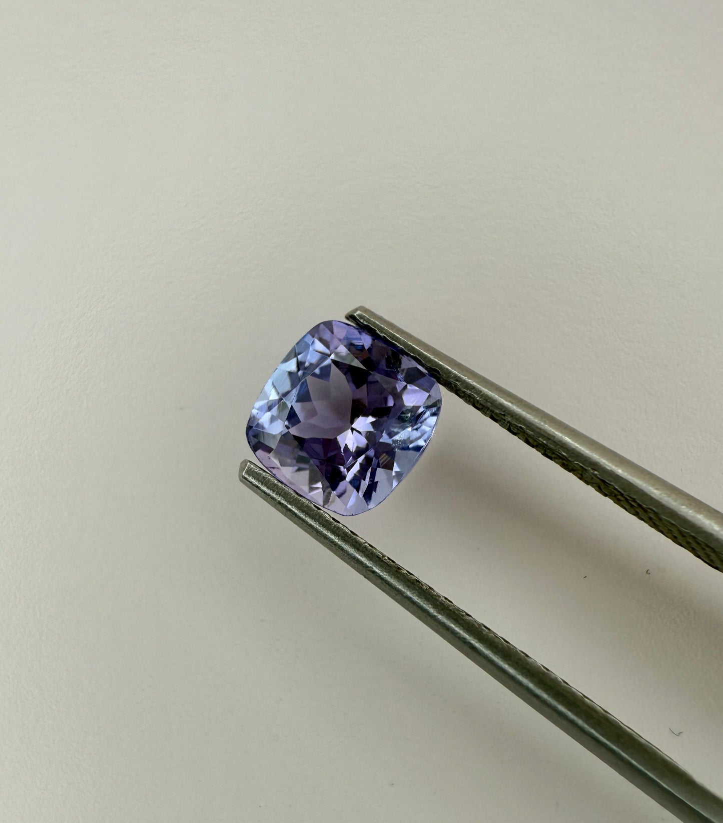 PG-33-8-19 Tanzanite 6.4 MM Cushion 1.39cts
