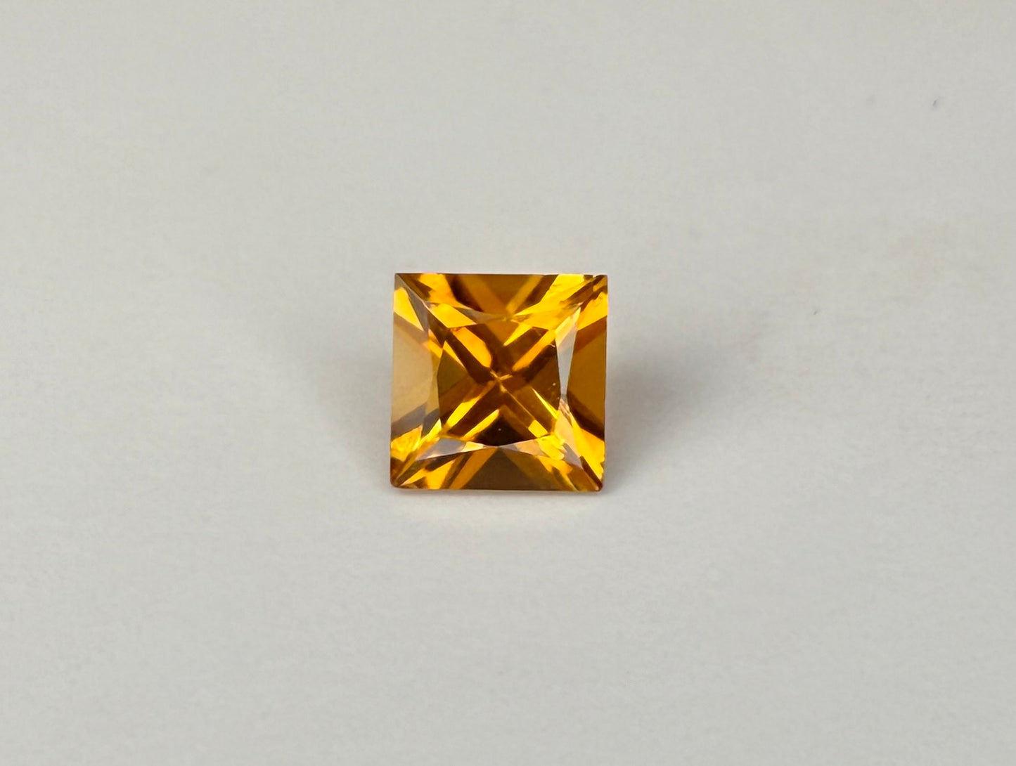 PG-39-16-OS Tourmaline 5.5 MM Square 0.86cts