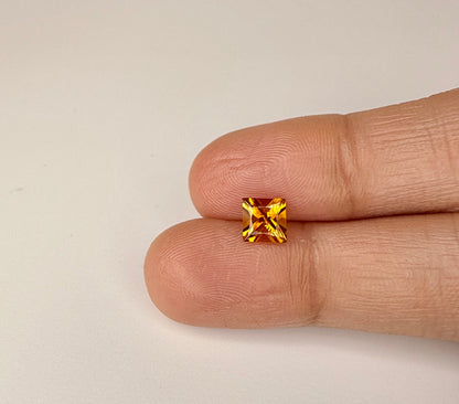 PG-39-16-OS Tourmaline 5.5 MM Square 0.86cts