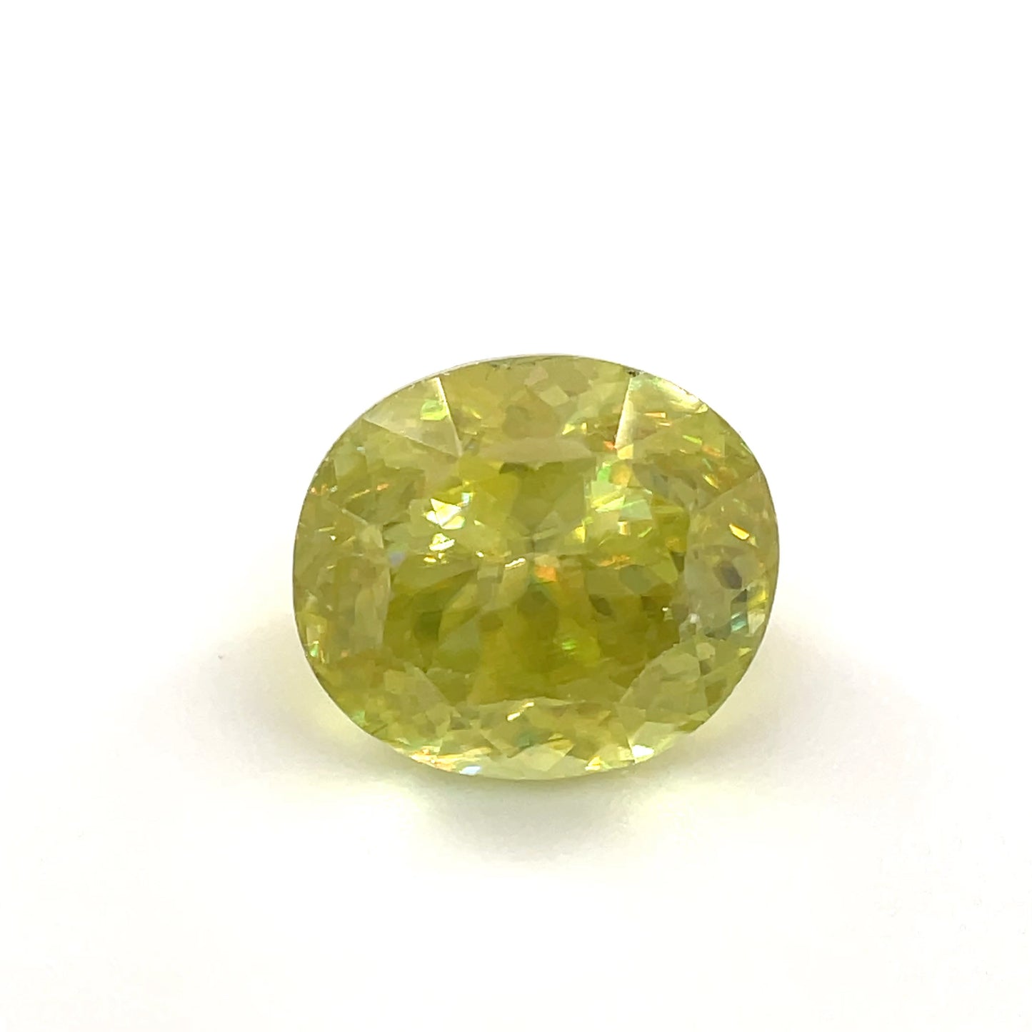 PG-42-134-WO Sphene 7.3 x 8.4 MM Oval 2.68cts