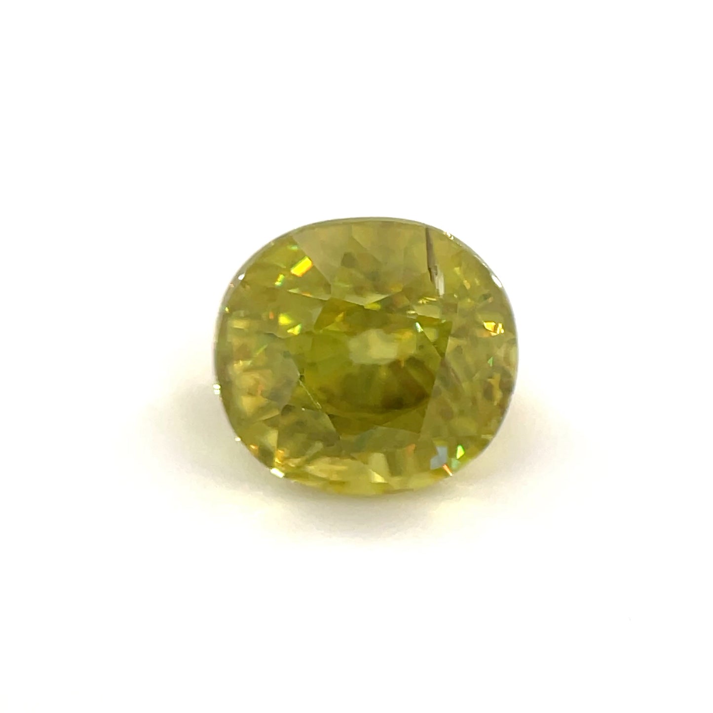 PG-49-423-WO Sphene 7.1 x 7.6 MM Oval 2.26cts