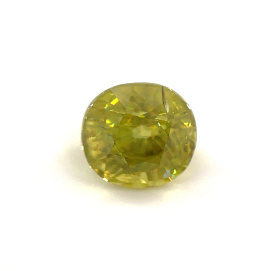 PG-49-423-WO Sphene 7.1 x 7.6 MM Oval 2.26cts