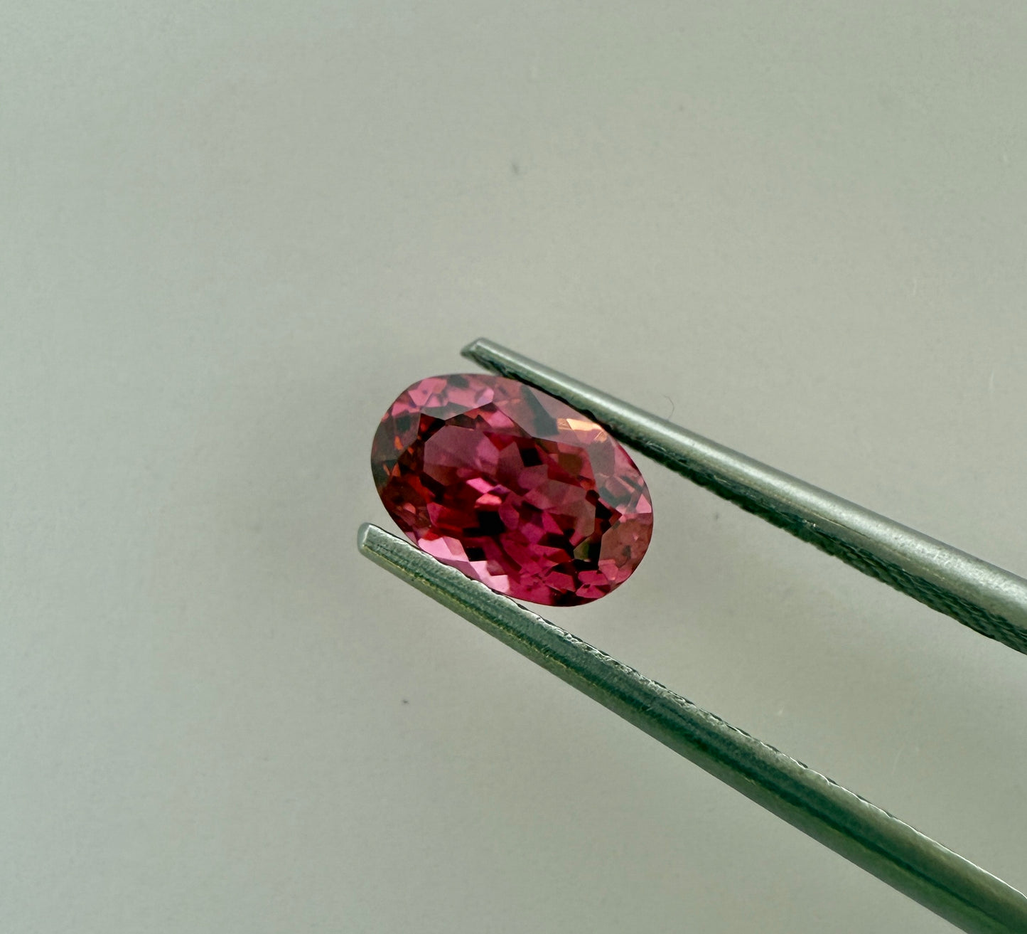 PG-62-51-1 Mahenge Spinel 5.4 x 8.0 MM Oval 1.32cts