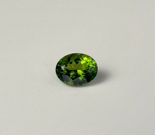 PG-73-28-MW Tourmaline 7.5 x 9.6 MM Oval 2.32cts