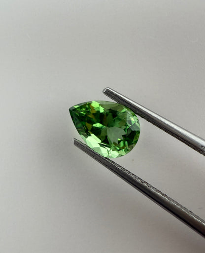 PG-73-6-1 Chrome Tourmaline 6.0 x 8.3 MM Pear 1.29cts