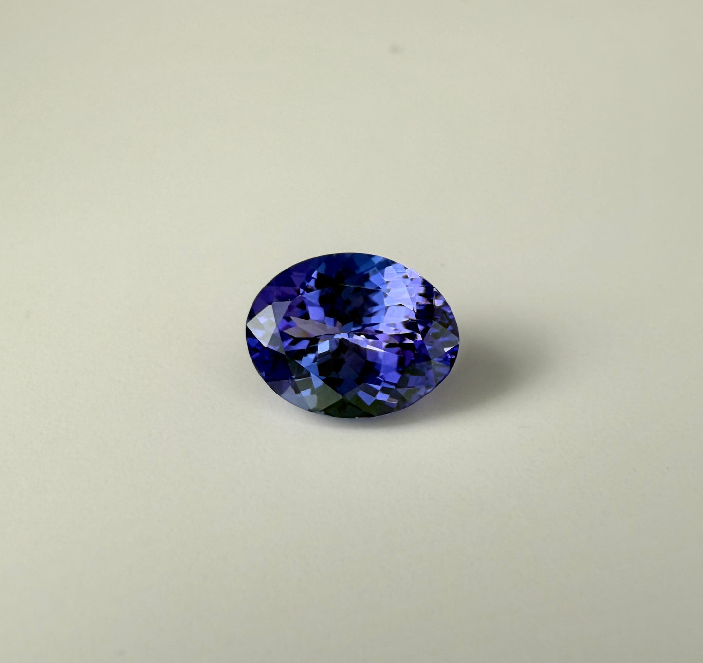 PG-78-58 Tanzanite 8.1 x 10.6 MM Oval 3.25cts