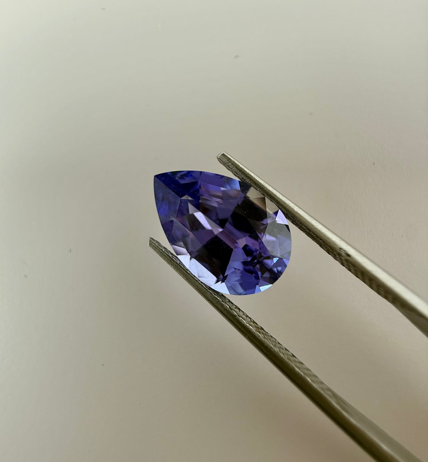 PG-86-138-2 Tanzanite 8.8 x 13.6 MM Pear 3.99cts