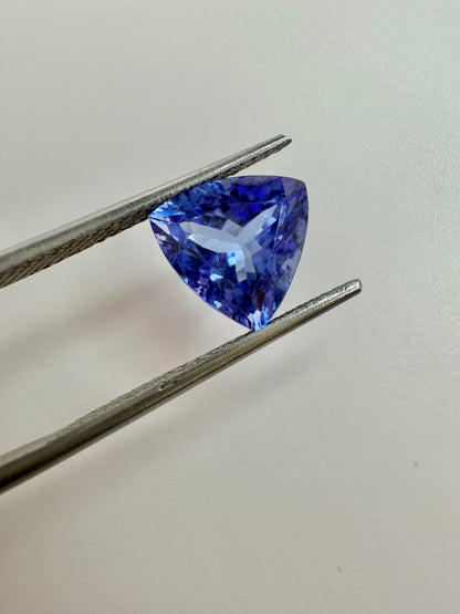 PG-86-204 Tanzanite 9 MM Trilliant 2.88cts
