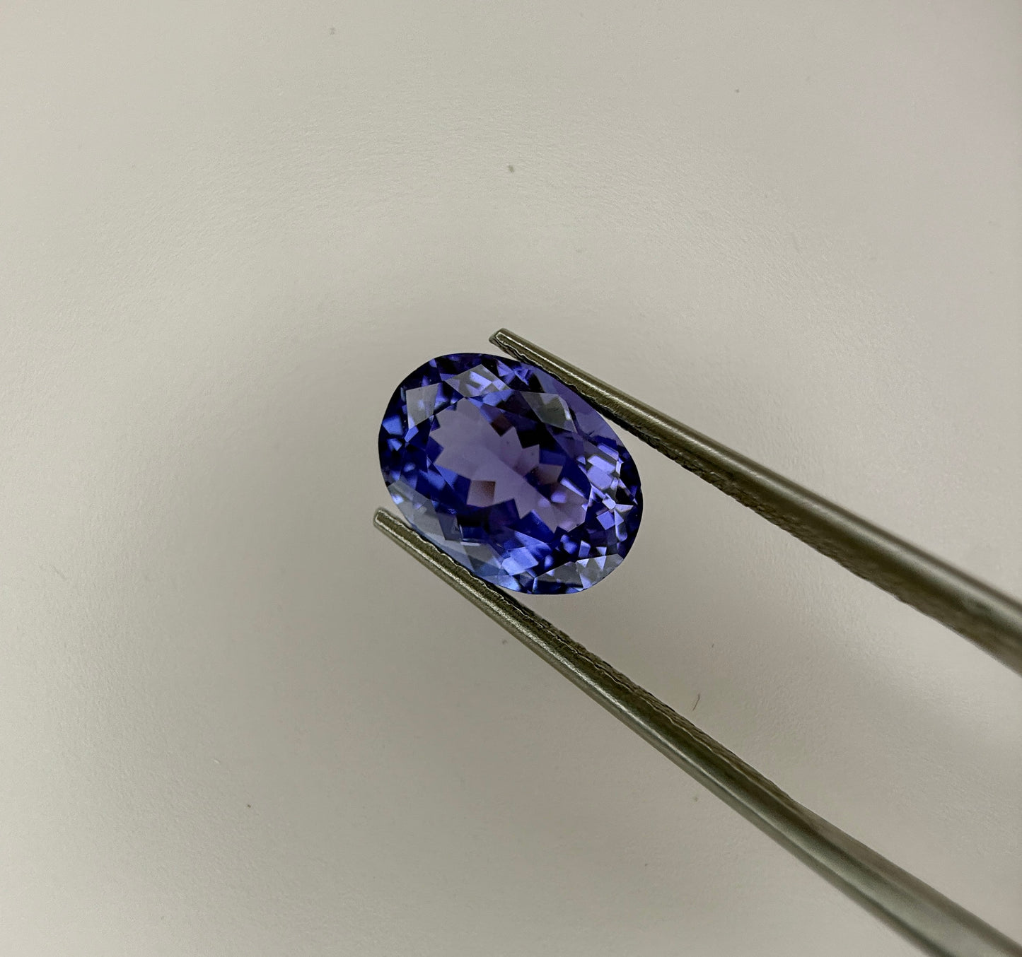 PG-86-6-2 Tanzanite 8.0 x 11.0 MM Oval 3.54cts