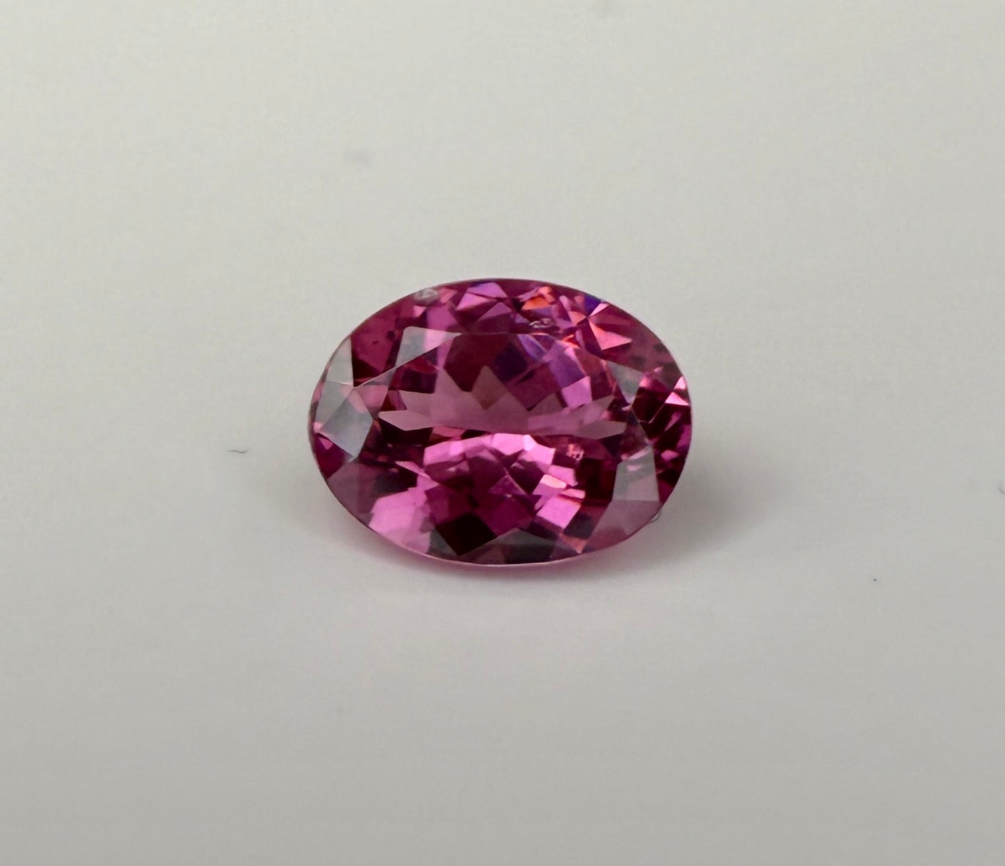 PG-AG-20-18 Mahenge Spinel 5.5 x 7.5 MM Oval 1.06cts