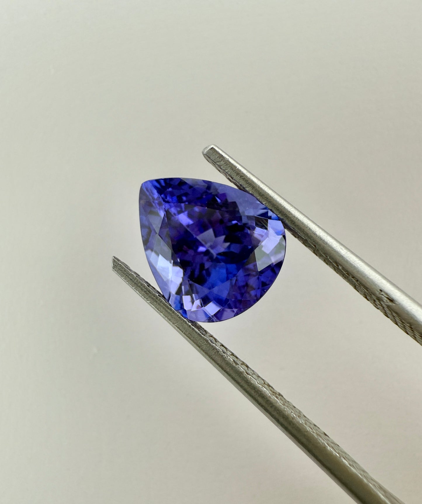 PG-AMT3-54 Tanzanite 7.7 x 9.1 MM Pear 2.26cts
