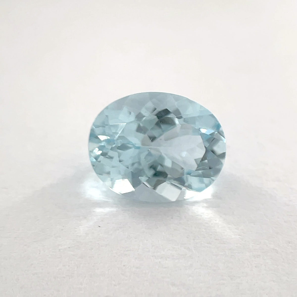 PG-AQBS-32-WO Aquamarine 7 x 8.8 MM Oval 1.62cts