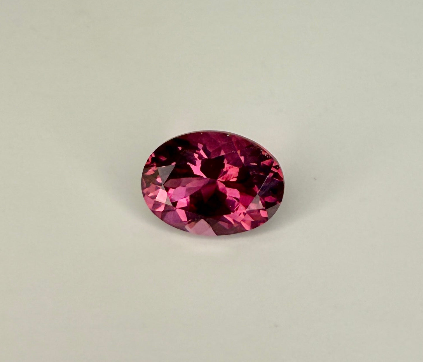 PG-C-SPO-13 Mahenge Spinel 7 x 9.5 MM Oval 2.62cts
