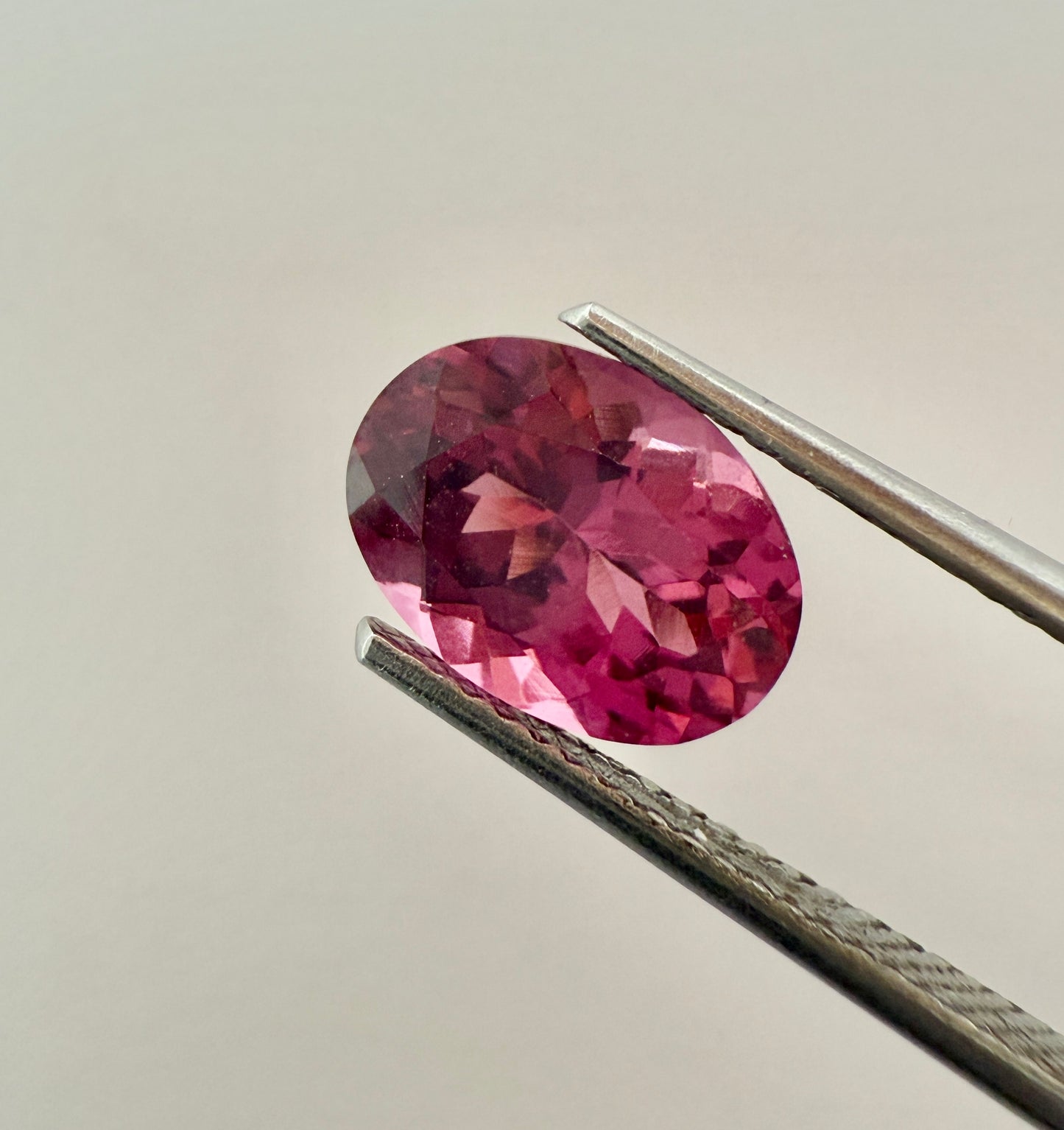 PG-C-SPO-13 Mahenge Spinel 7 x 9.5 MM Oval 2.62cts