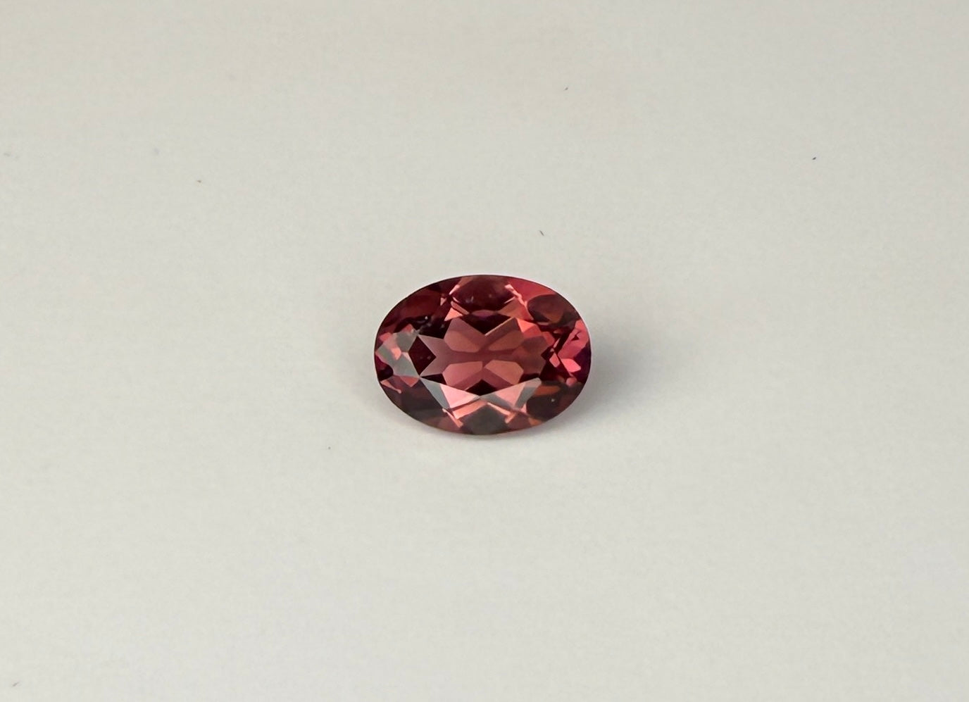 PG-E-37-MJ Tourmaline 5.5 x 7.5 MM Oval 1.02cts