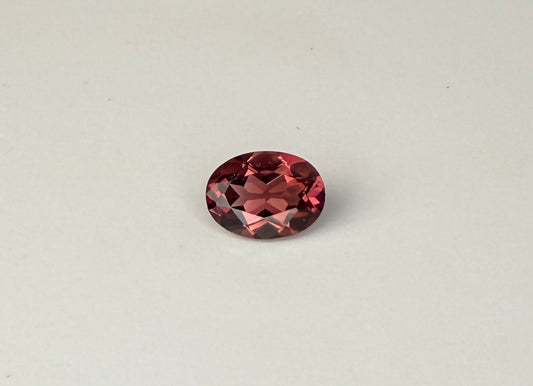 PG-E-37-MJ Tourmaline 5.5 x 7.5 MM Oval 1.02cts