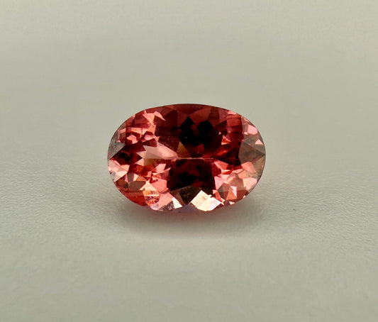 PG-GMS-13 Mahenge Spinel 5.2 x 7.6 MM Oval 1.14cts