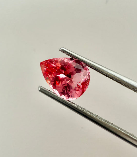 PG-HKAB-34 Mahenge Spinel 6.6 x 8.4 MM Pear 1.6cts