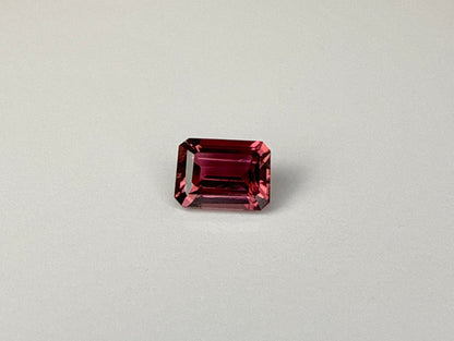 PG-I525-TR-30-EE Tourmaline 5.2 x 7.2 MM Emerald 1.12cts