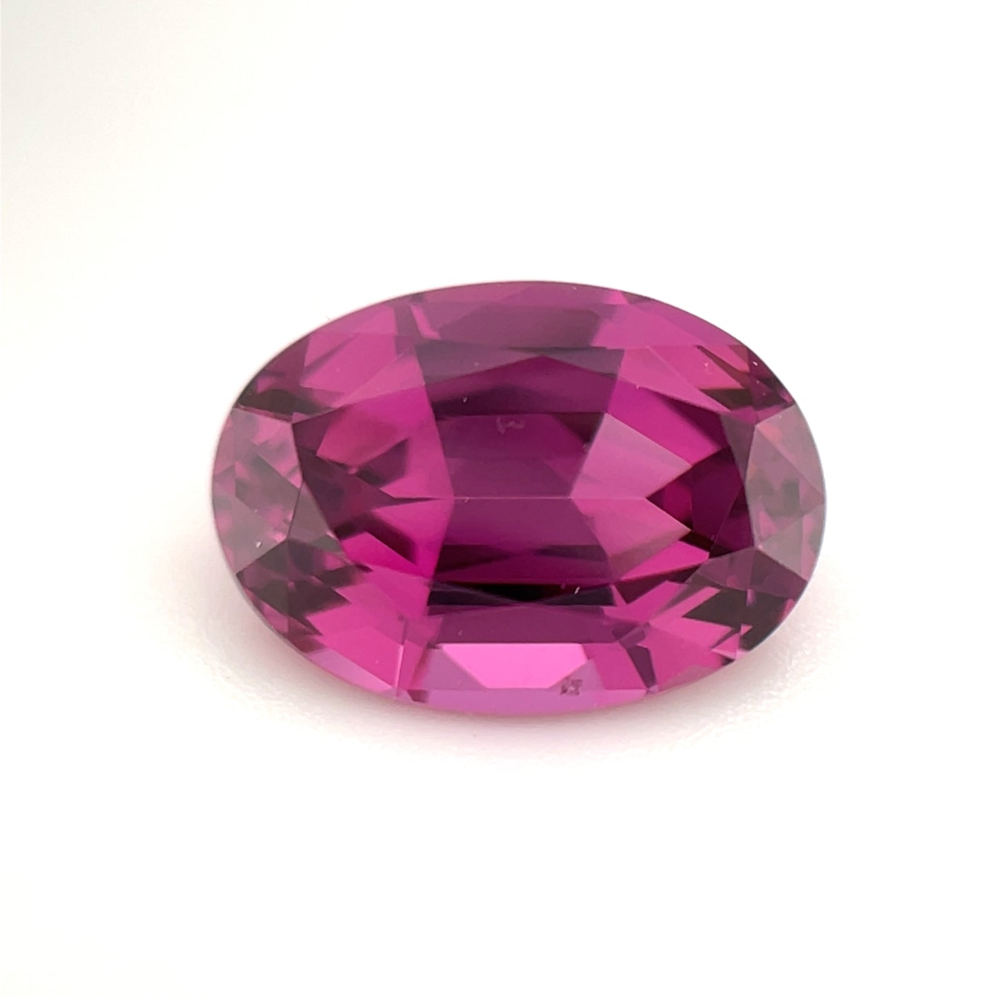 PG-IC851-3 Mahenge Garnet 7.5 x 10.6 MM Oval