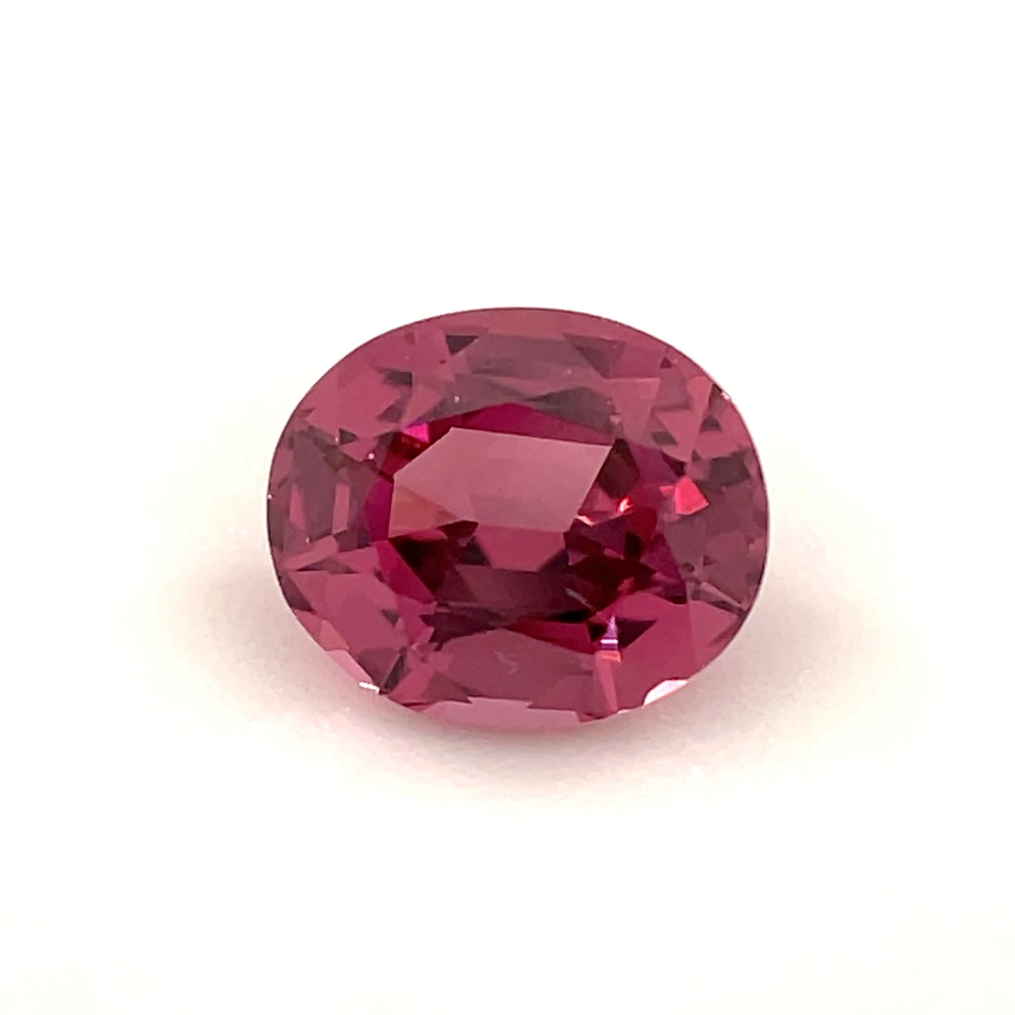 PG-IK3-48 Malaya Garnet 5.3 x 6.3 MM Oval 1.01cts