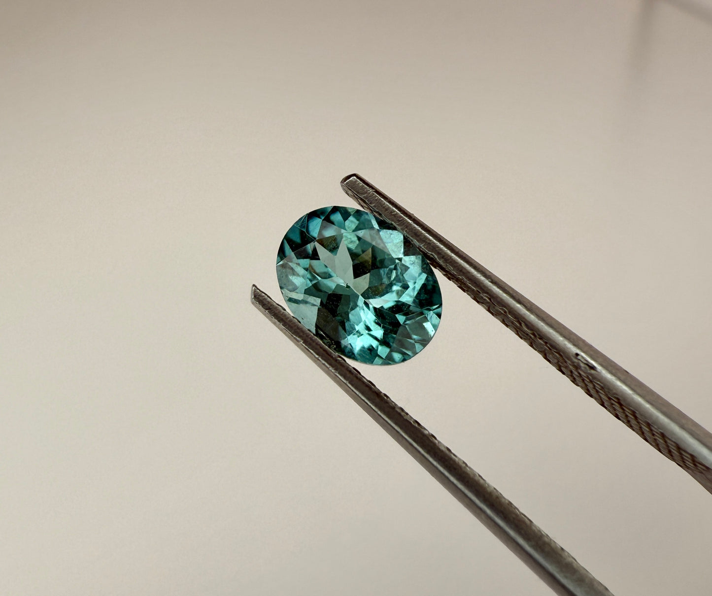 PG-JI1-111-MJ Tourmaline 5.6 x 7.5 MM Oval 1.11cts