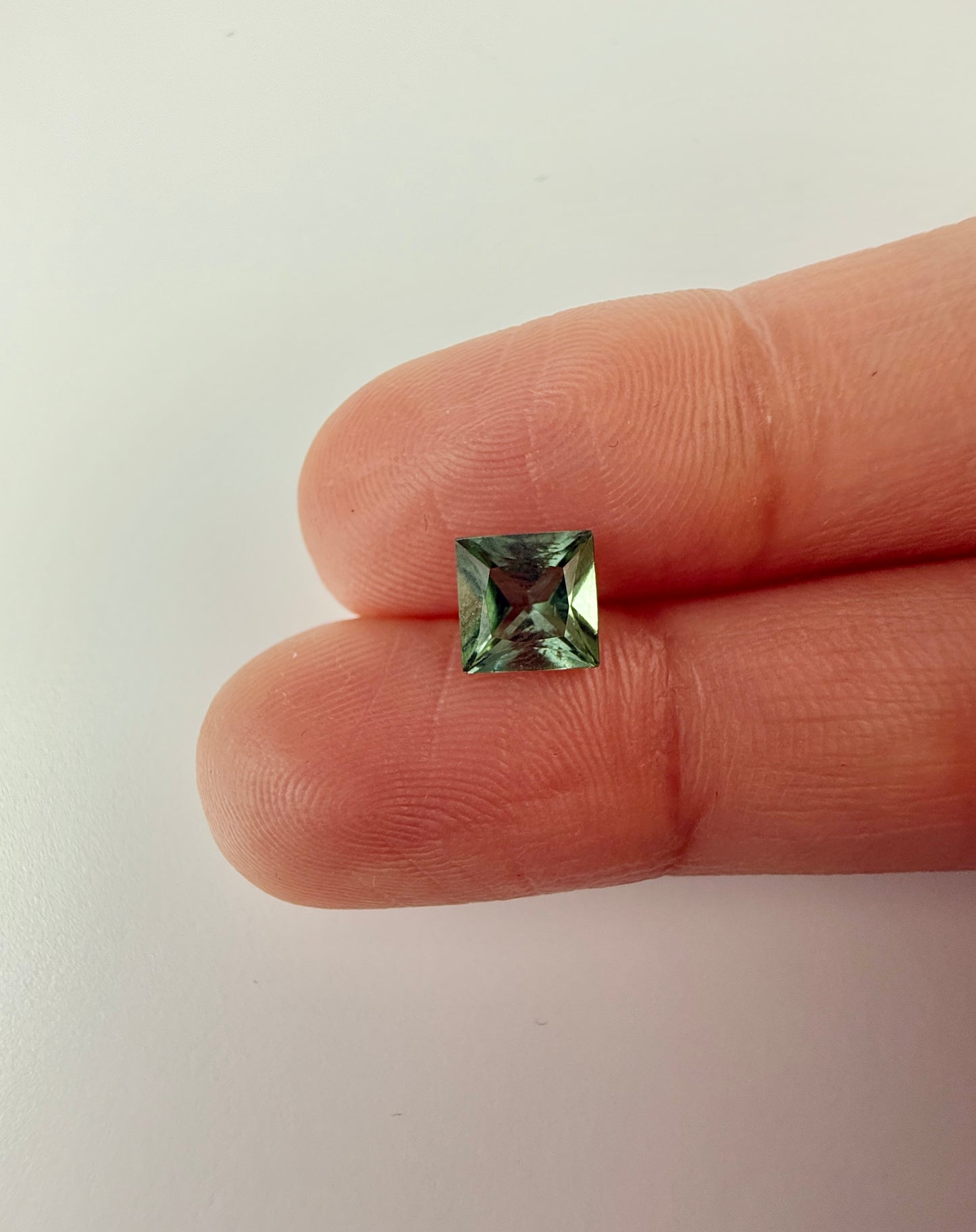 PG-JLP1-27-WOX Tourmaline 6 x 6 MM Square 1.04cts