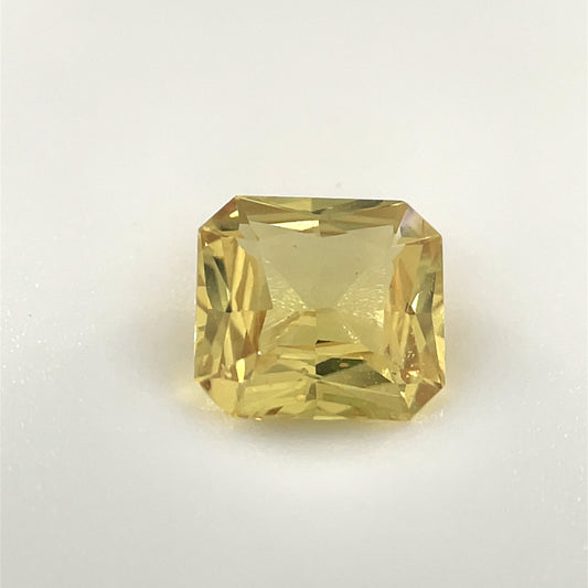 PG-KJ1-10-WO Ceylon Sapphire 6.2 x 6.7 MM Emerald