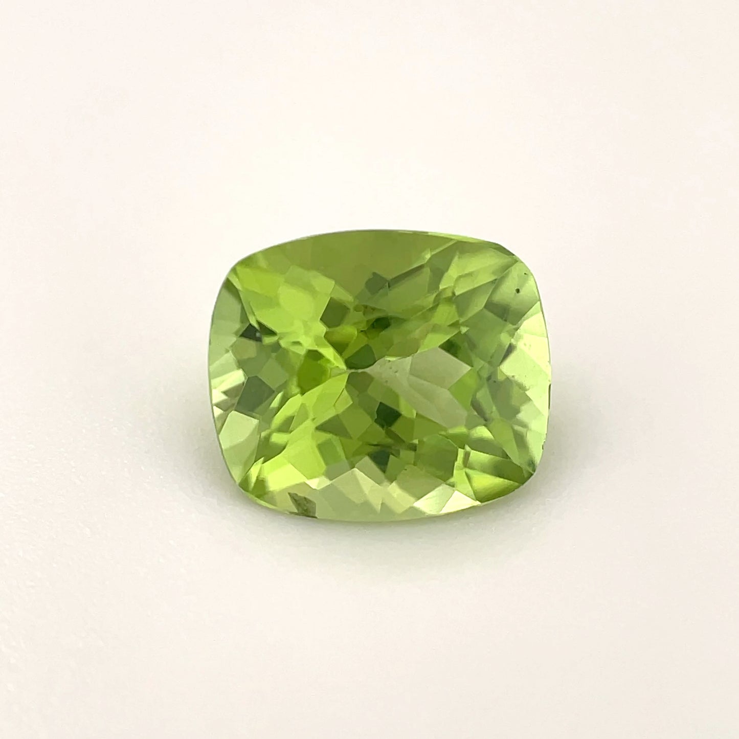 PG-LG5-4-VO Burmese Peridot 7.5 x 8.8 MM Cushion 2.42cts
