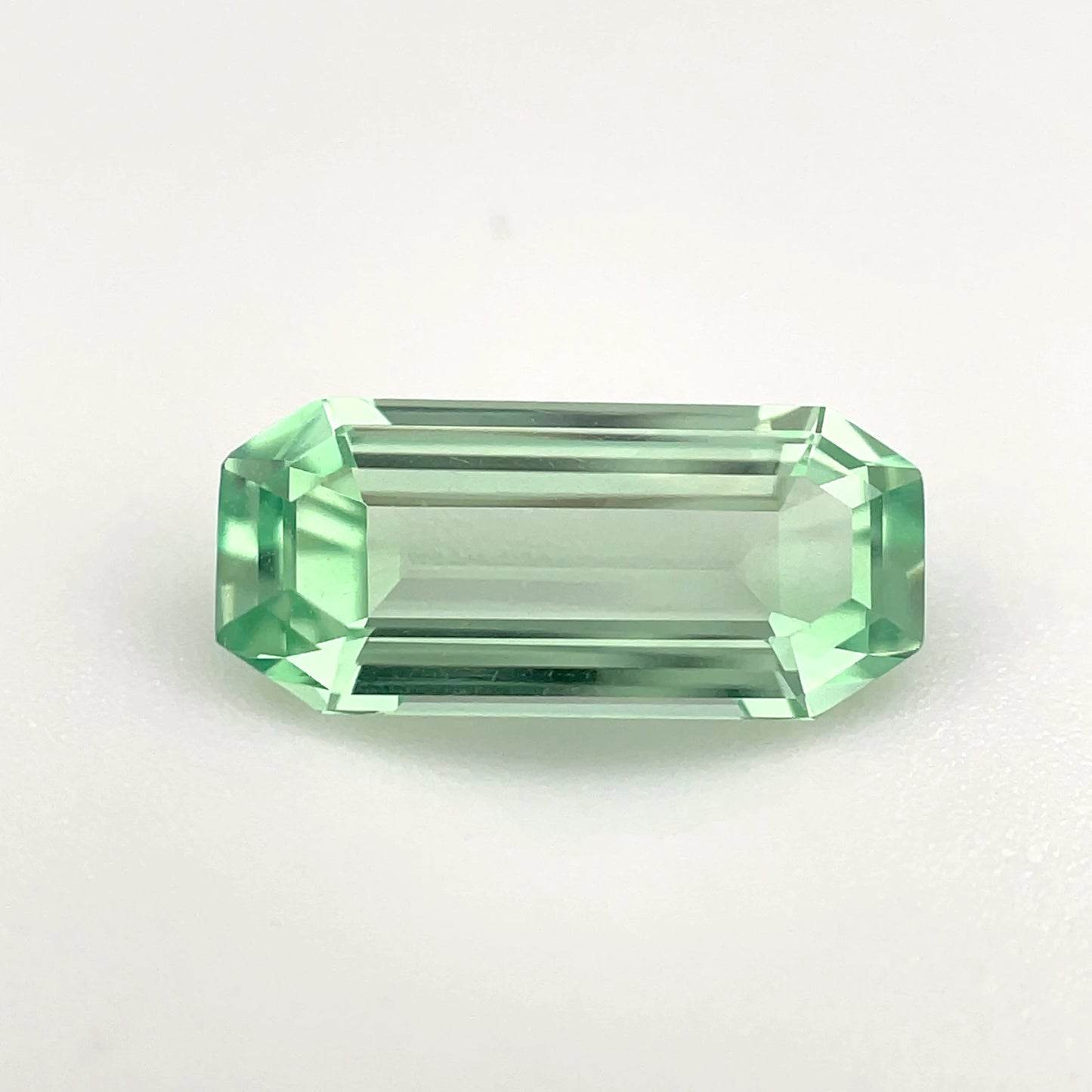 PG-MMGBS-103 Mint Garnet 5.2 x 11.5 MM Emerald