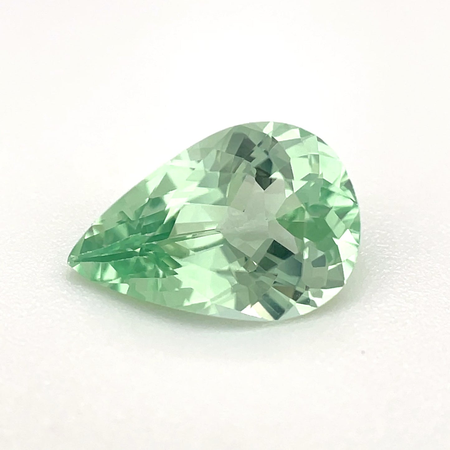 PG-MMGBS-52 Merelani Mint Garnet 6.8 x 10.0 MM Pear