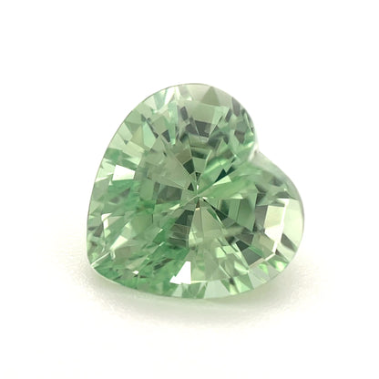 PG-MMGBS-99 Mint Garnet 9.6 x 9.9 MM Heart