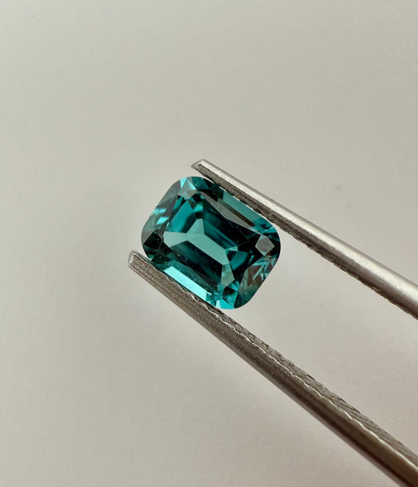 PG-PT-IK-22-SO Tourmaline 5 x 6.4 MM Cushion 0.9cts