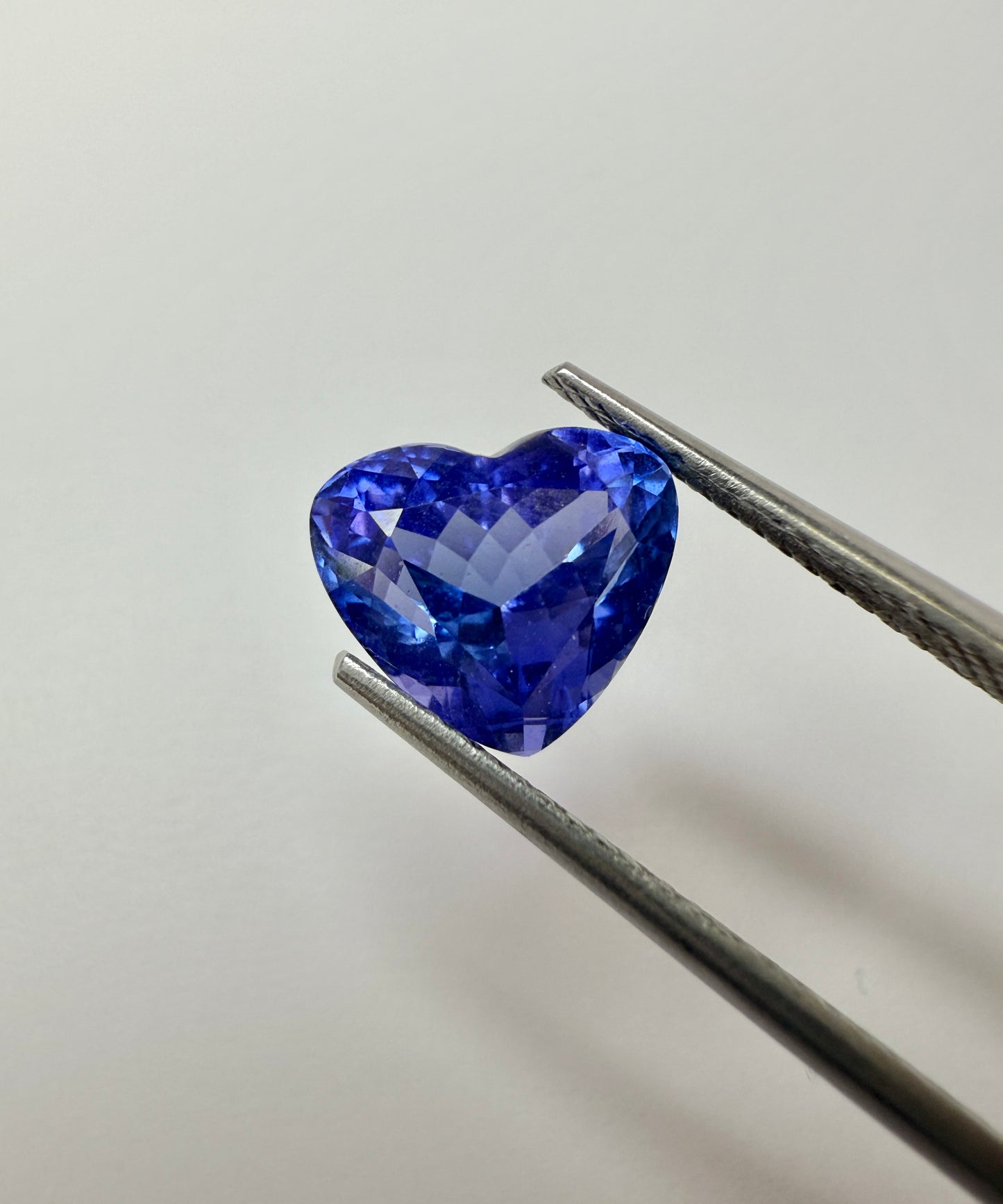 PG-R-A6 Tanzanite 8 x 9.2 MM Heart 3.06cts