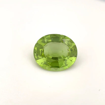 PG-RG3-3-MJ Peridot 9.0 x 10.5 MM Oval 3.36cts
