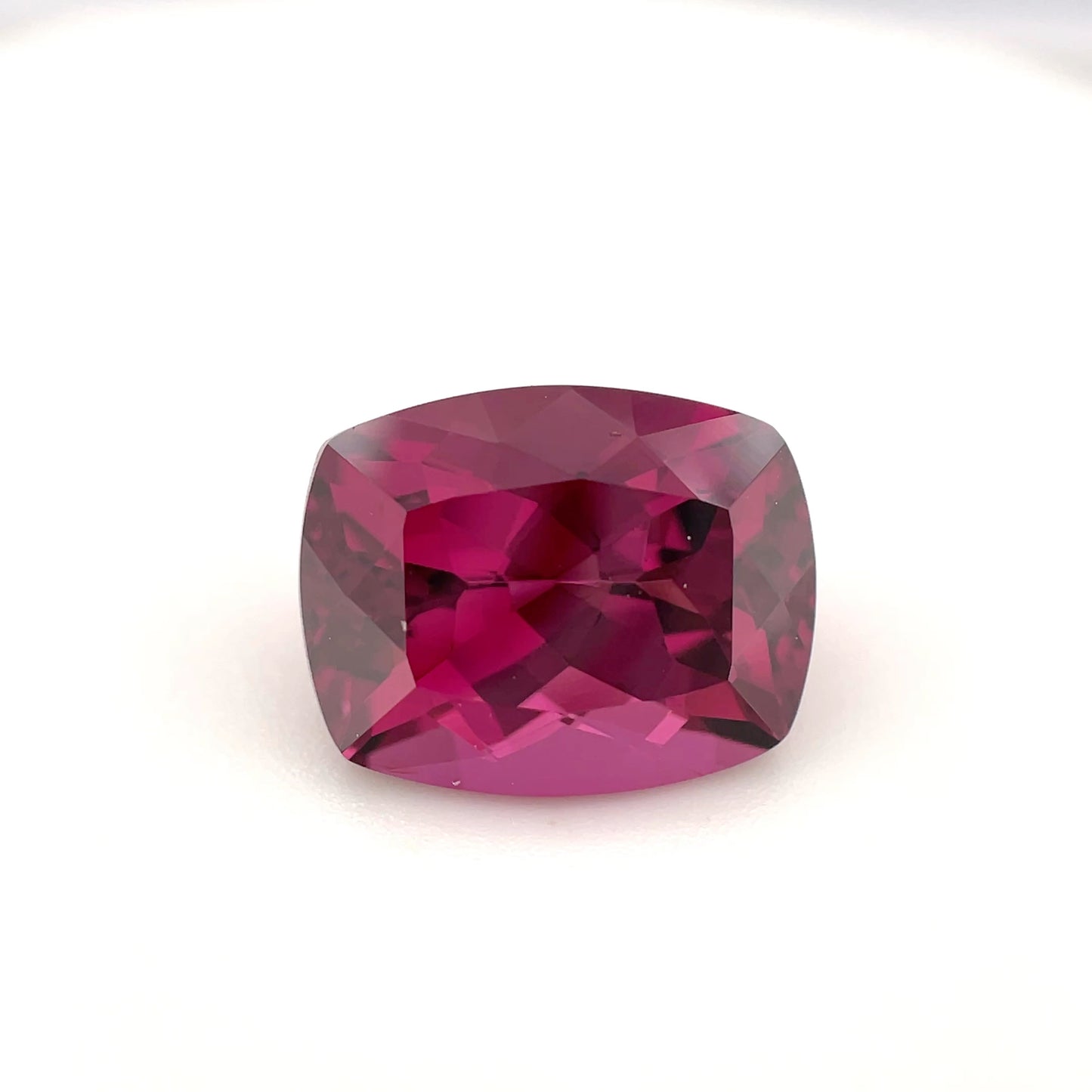 PG-RGBS-123-VJ Rhodolite 9.7 x 12.2 MM Cushion 7.45cts