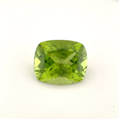PG-RGT-24-VOX Burmese Peridot 9 x 10.9 MM Cushion 4.55cts