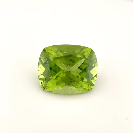 PG-RGT-24-VOX Burmese Peridot 9 x 10.9 MM Cushion 4.55cts