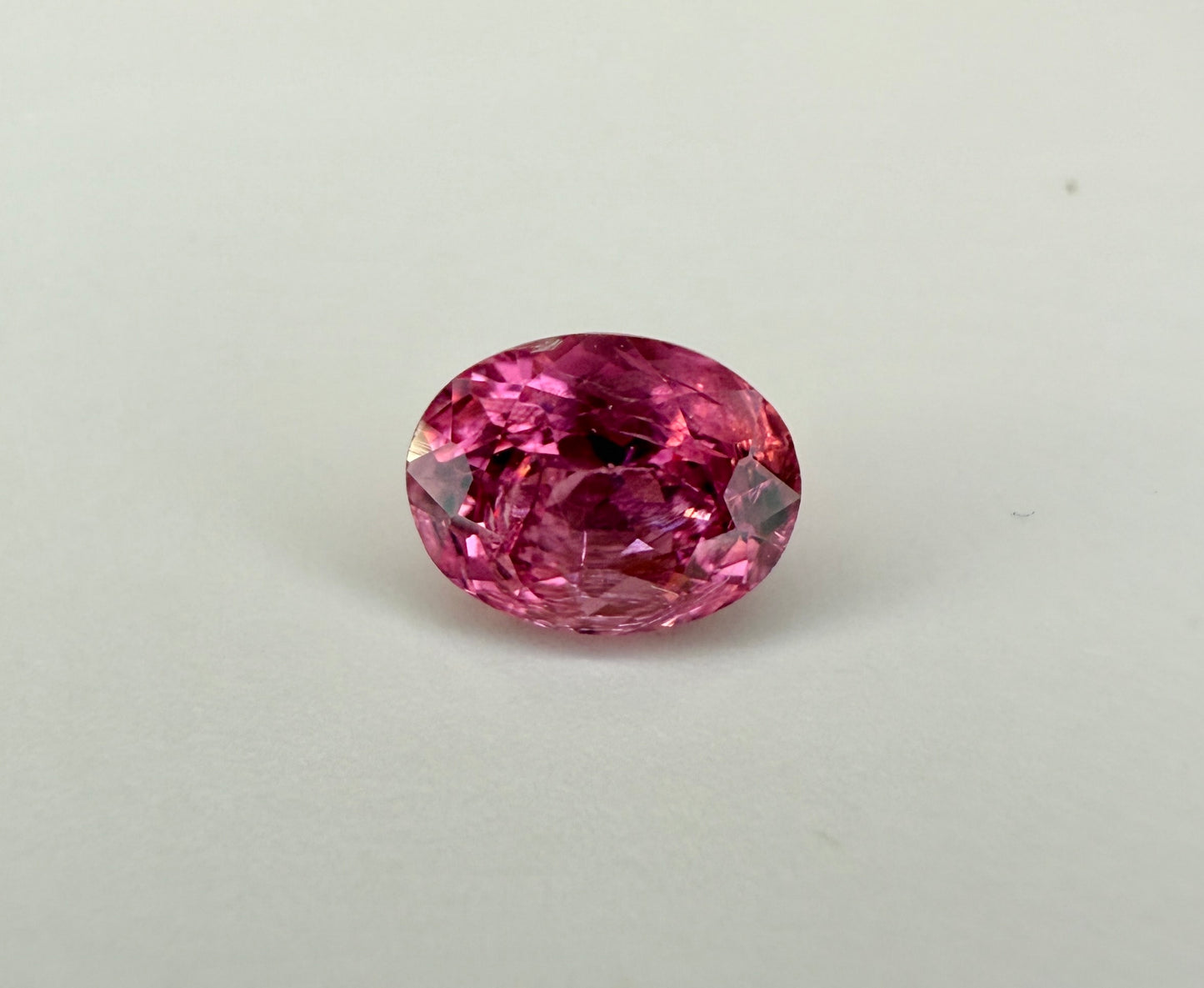 PG-SPBS-24 Mahenge Spinel 5.8 x 6.9 MM Oval 1.05cts