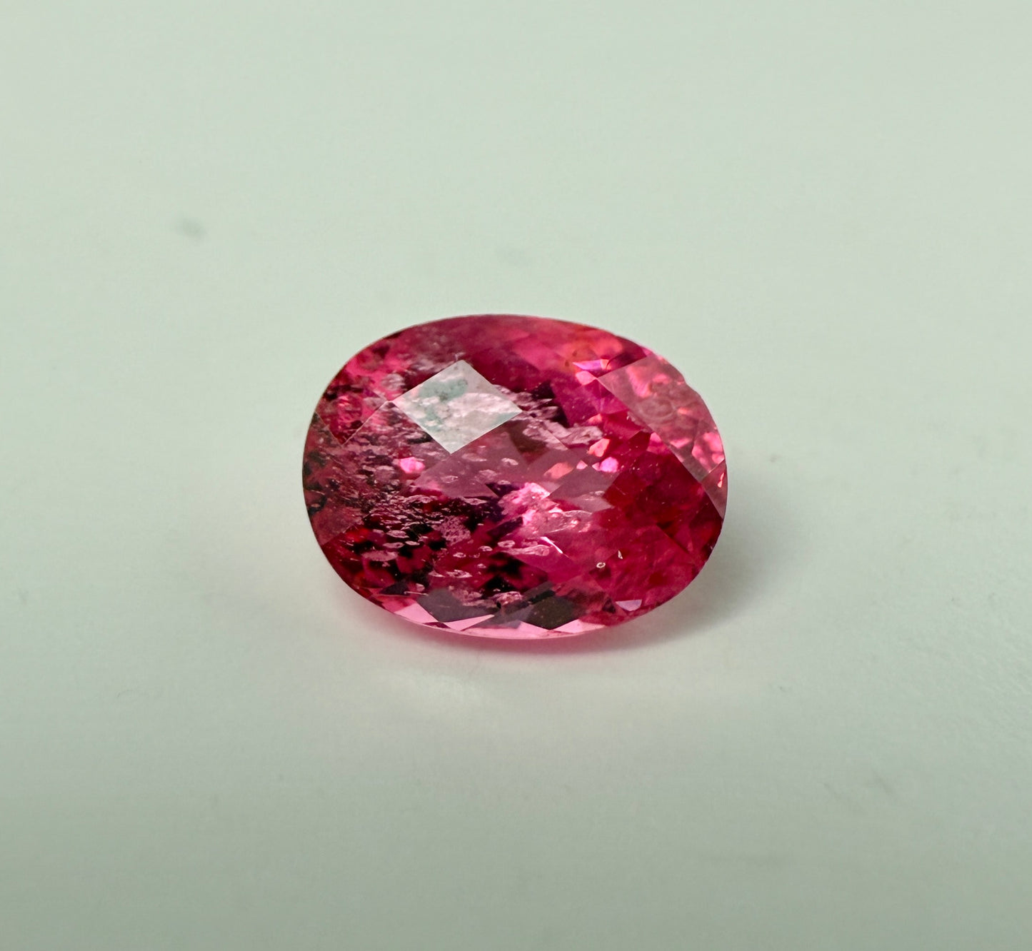 PG-SPBS-84 Mahenge Spinel 6 x 8 MM Oval 1.57cts