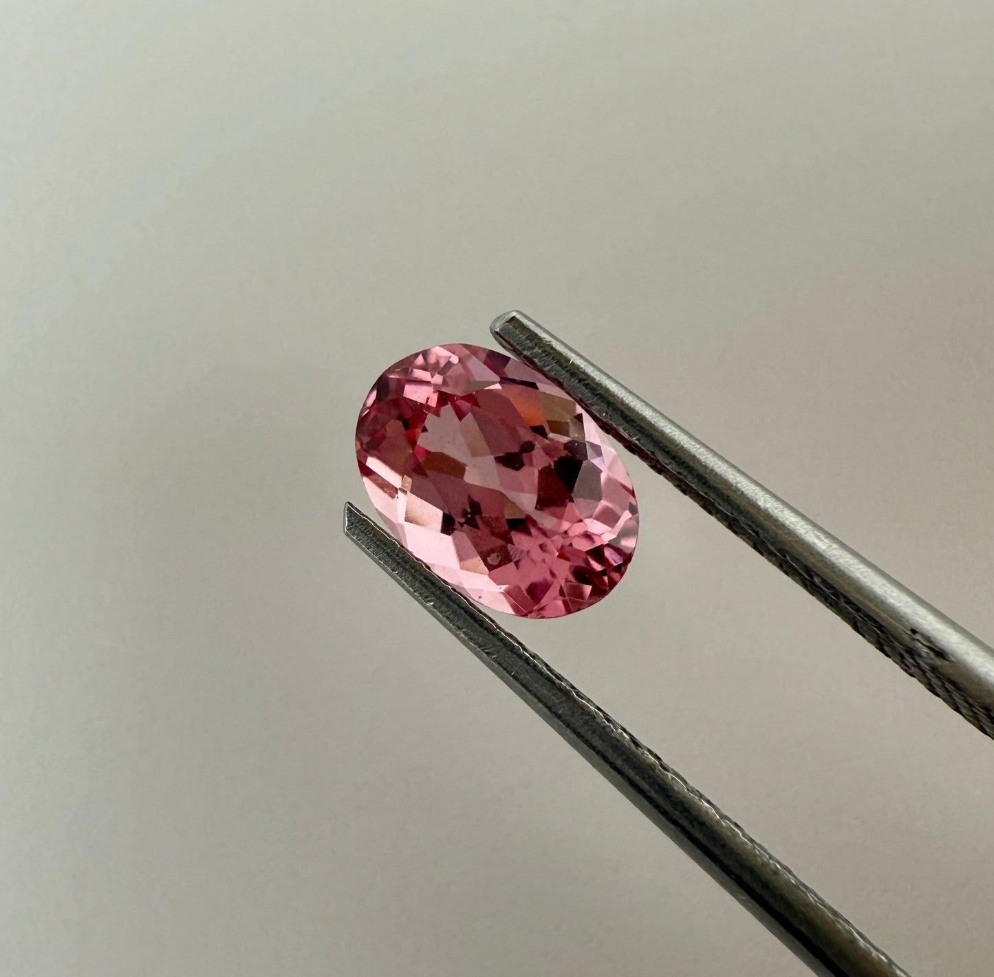 PG-SPBS-94 Mahenge Spinel 5.3 x 7.6 MM Oval 1.1cts