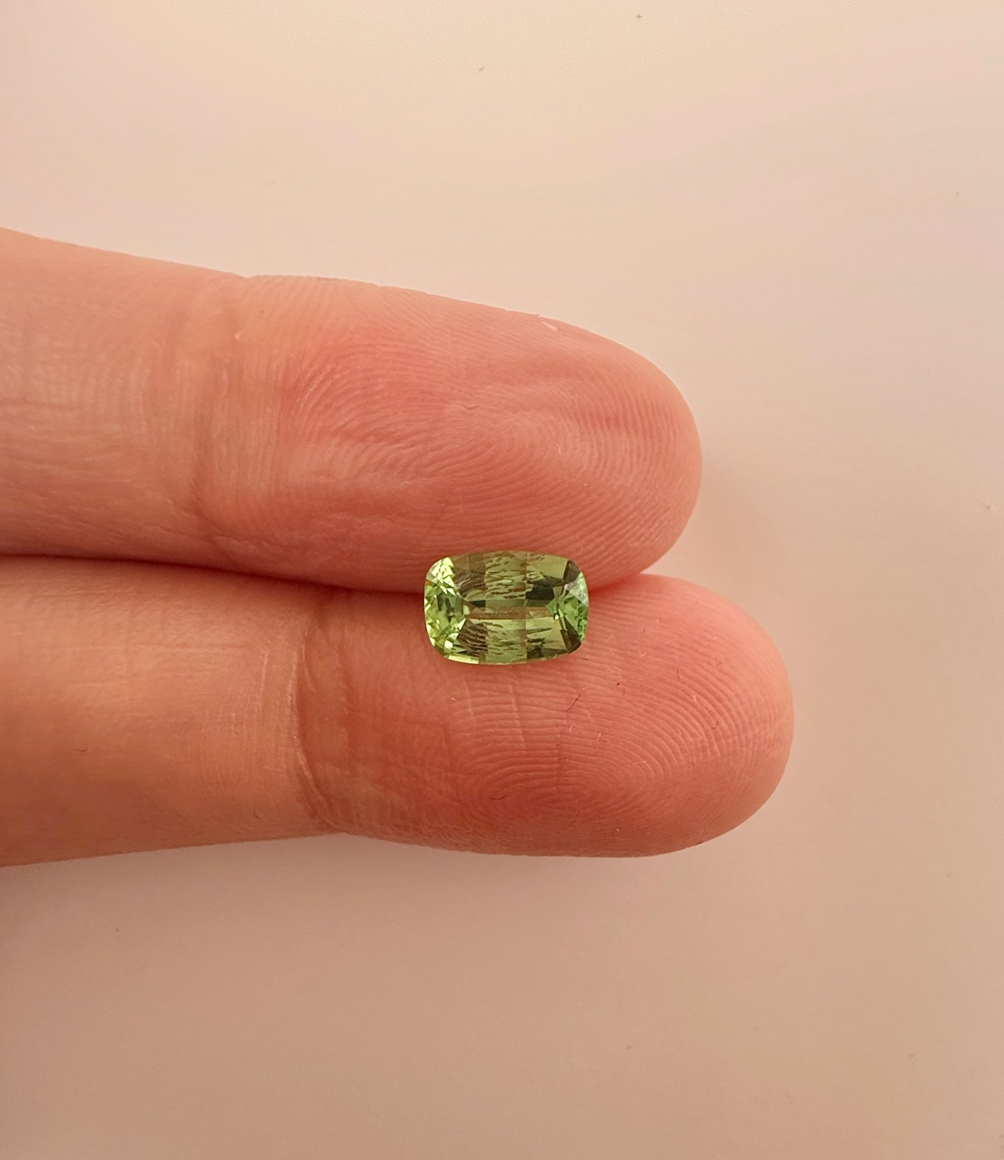 PG-T1004-27 Tsavorite 5 x 7.2 MM Cushion 0.98cts