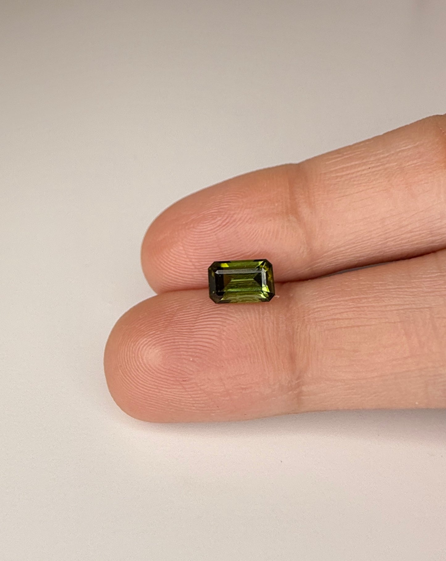 PG-T810-1-WO Tourmaline 4.7 x 7.6 MM Emerald 1.19cts