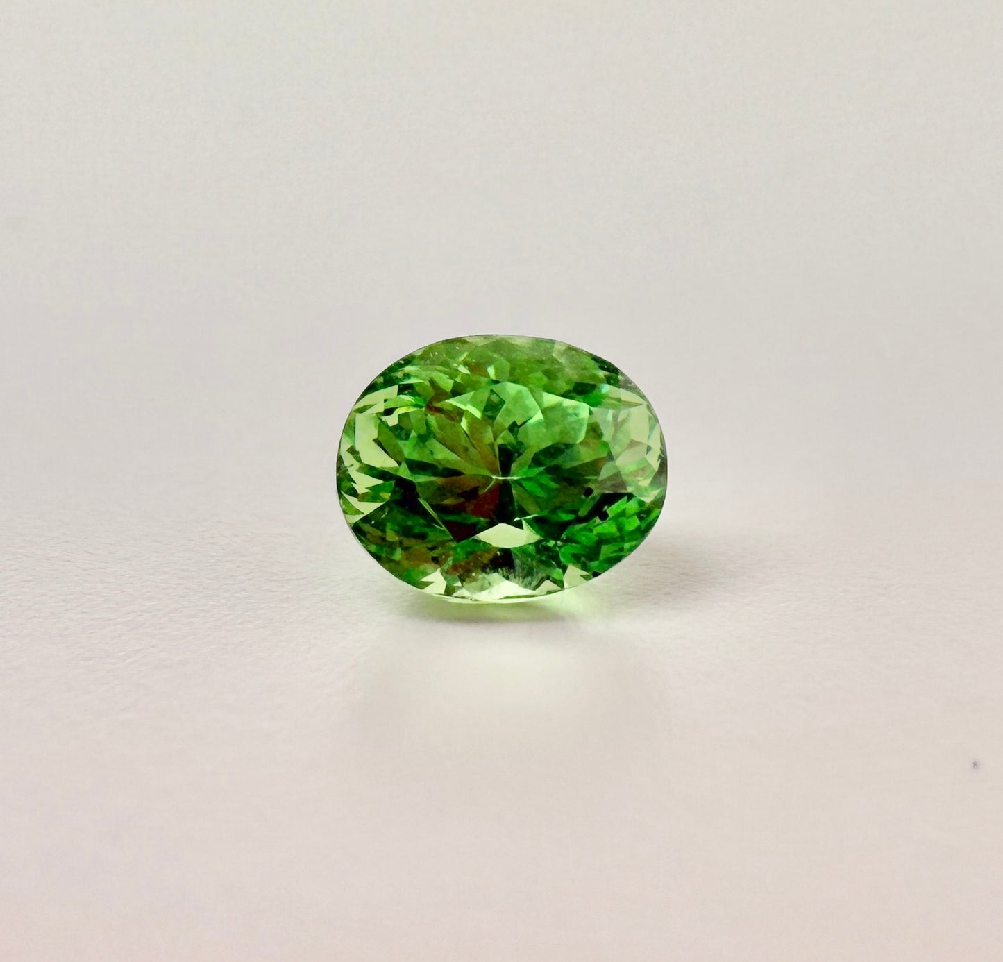 PG-TSABS-50 Tsavorite 5 x 6.2 MM Oval 1.06cts